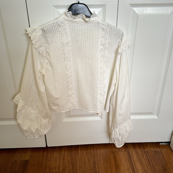 Ulla Johnson beautiful lace crop blouse/shirt, pre-loved , gently used. - Picture 11 of 13